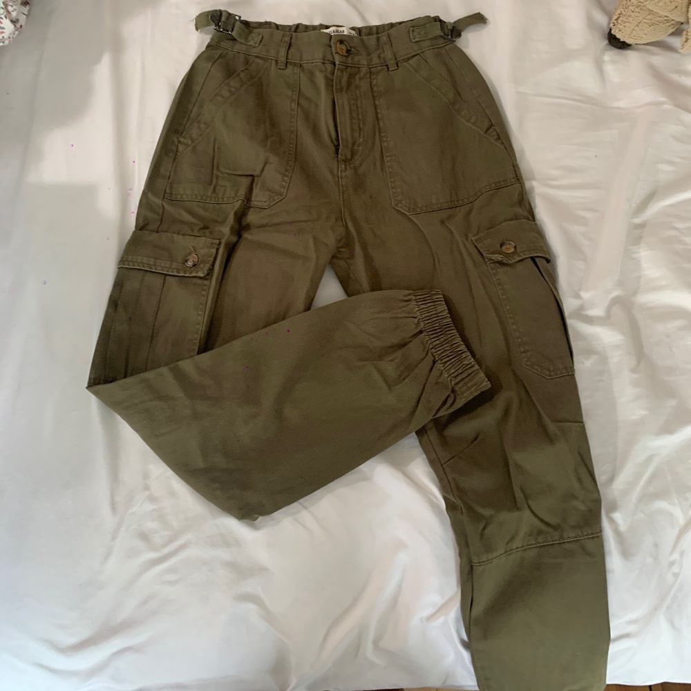 Kaki cargo pants